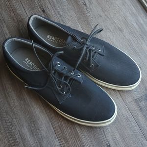 Kenneth Cole Globe X-plorer shoes
